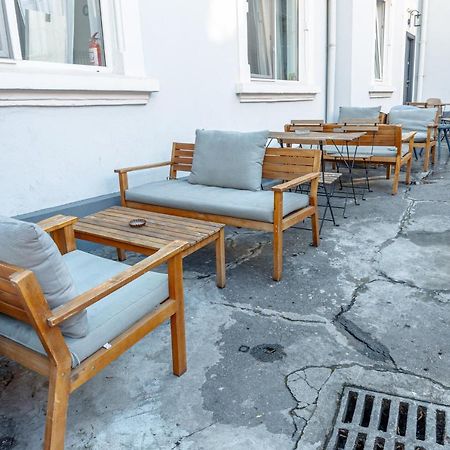 First Hostel Bucur 21 Бухарест Экстерьер фото