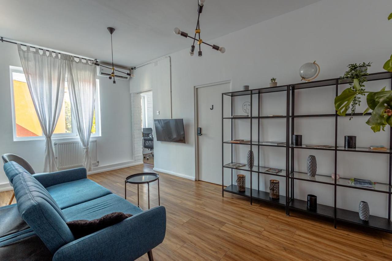 First Hostel Bucur 21 Бухарест Экстерьер фото